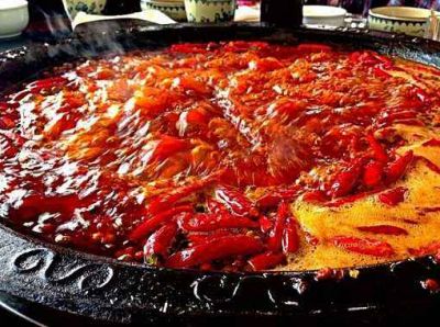 重慶火鍋底料廠家，重慶火鍋各具特色的味道