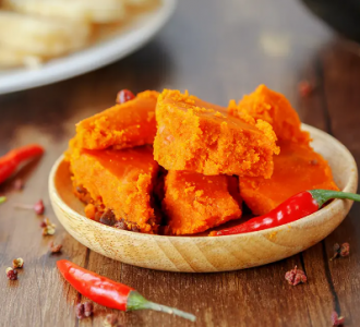 如何挑選最佳重慶火鍋底料？正宗風(fēng)味鑒別秘籍大公開(kāi)！