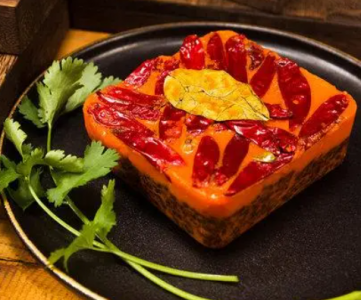 直銷低價(jià)誘惑下，火鍋底料廠家如何確保地道美味不打折？