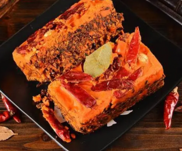 直供牛油紅油，性價(jià)比哪家強(qiáng)？品牌選擇有妙招！