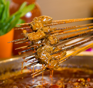 如何挑選優(yōu)質(zhì)的串串香底料批發(fā)廠家，確保美味與品質(zhì)雙贏？