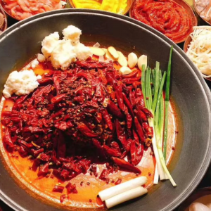 同配方火鍋底料味各異，重慶制作有何獨(dú)門秘訣？